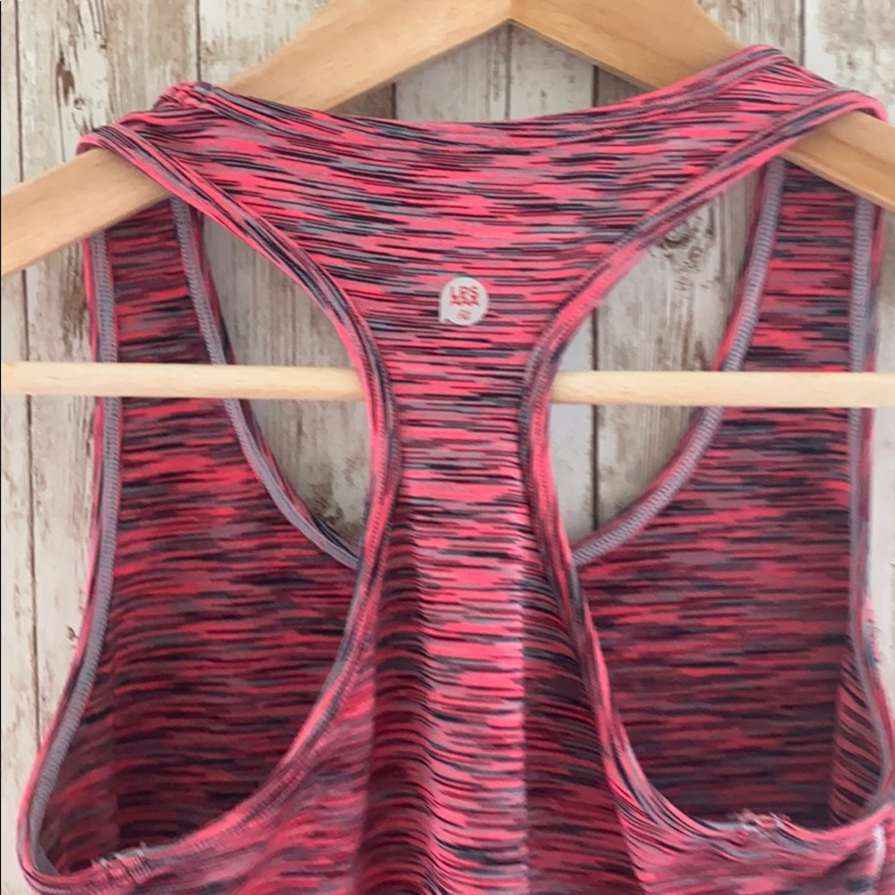 Pink/grey work out top in size XS - Picture 3 of 5